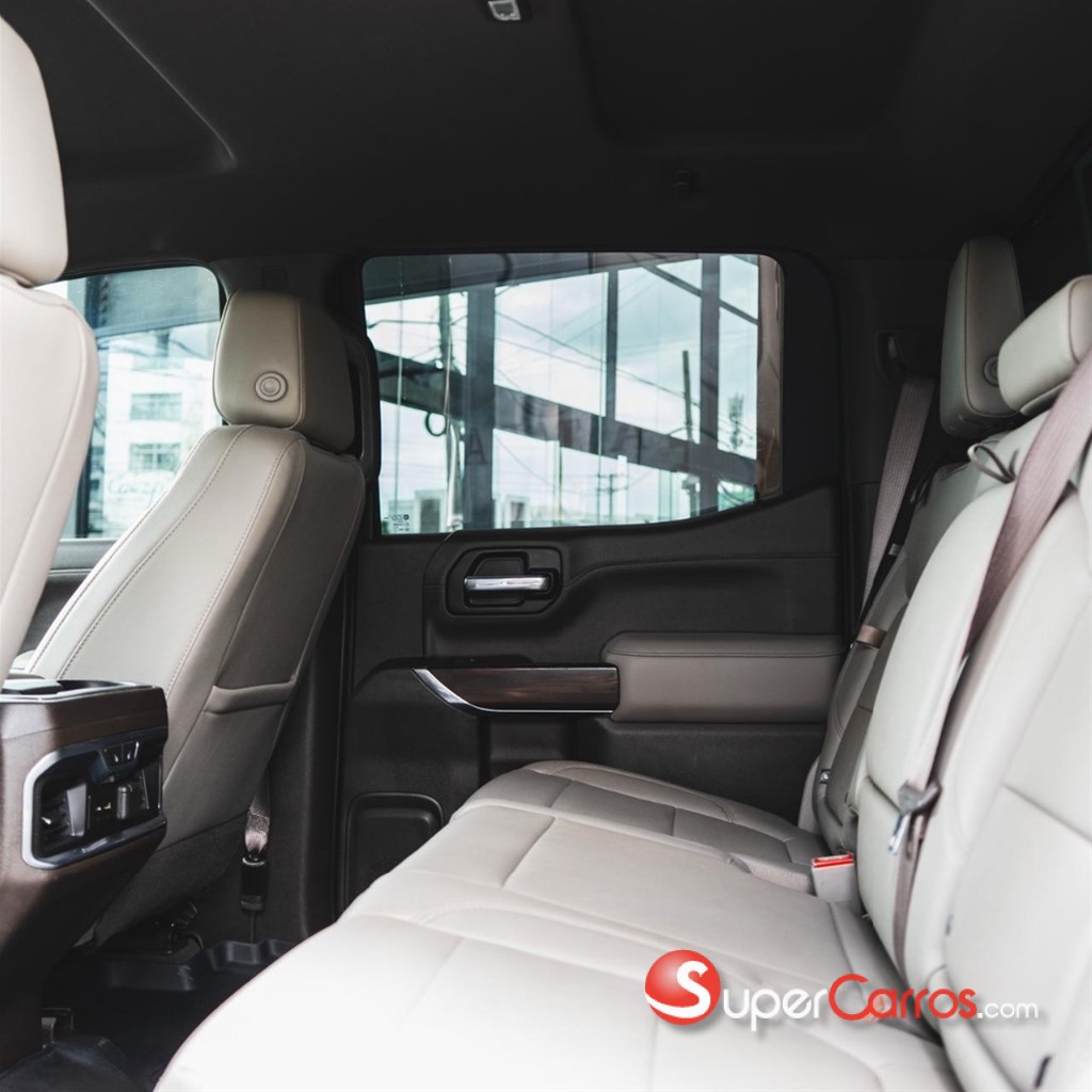 2021 GMC Sierra 1500 AT4 DURAMAX — foto 6 / 12