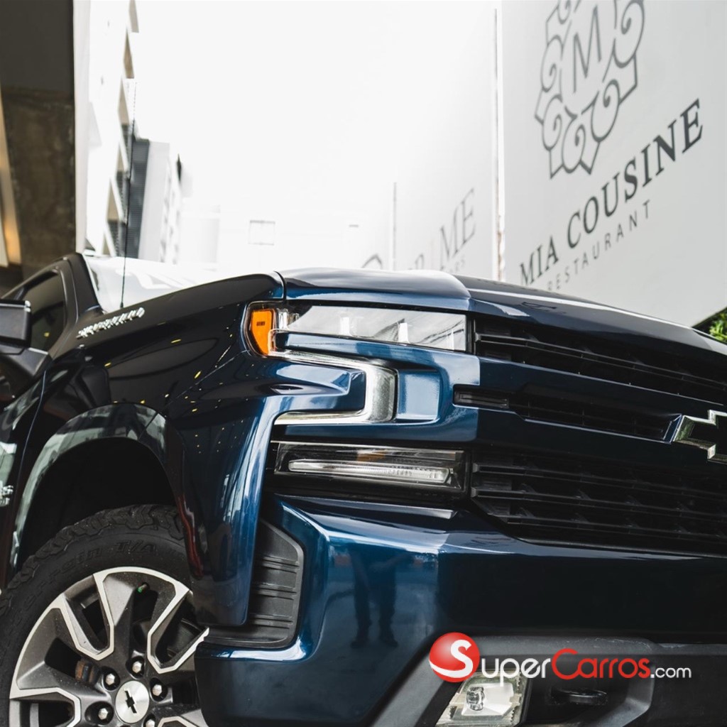 2021 Chevrolet Silverado 1500 RST — foto 2 / 12