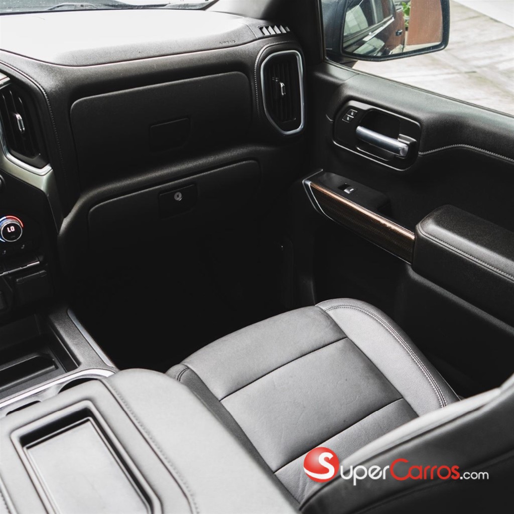 2021 Chevrolet Silverado 1500 RST — foto 10 / 12