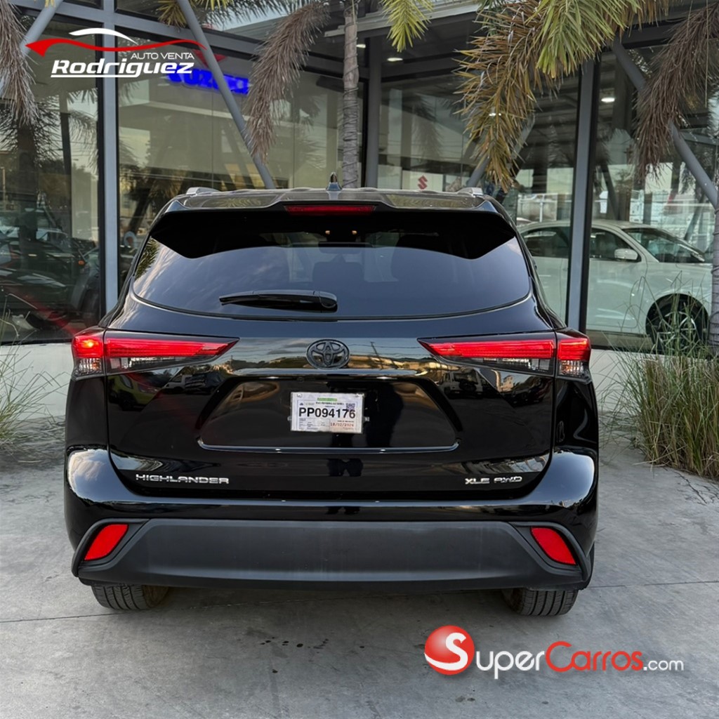 2022 Toyota Highlander XLE — foto 8 / 9