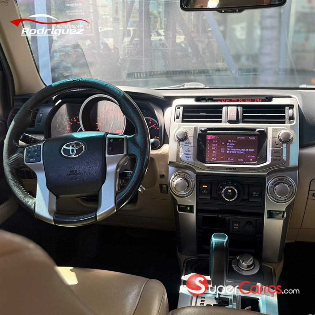 2013 Toyota 4 Runner SR5 — foto 3 / 8