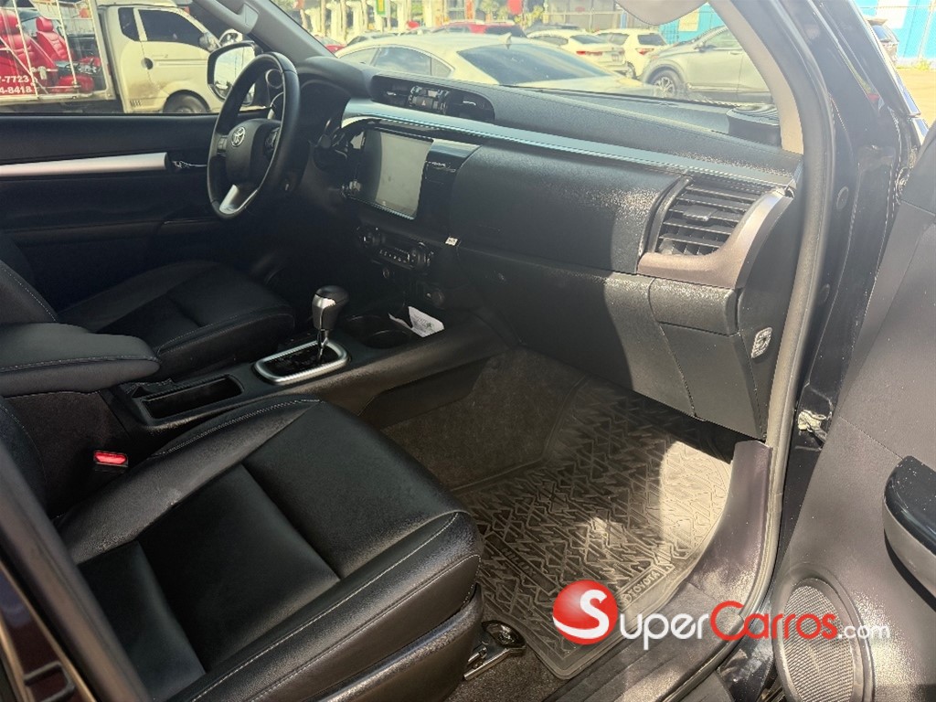 2024 Toyota Hilux Limited — foto 4 / 11