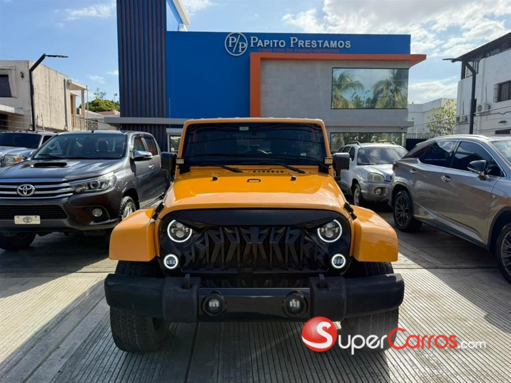 2012 Jeep Wrangler Unlimited Sahara — foto 2 / 10