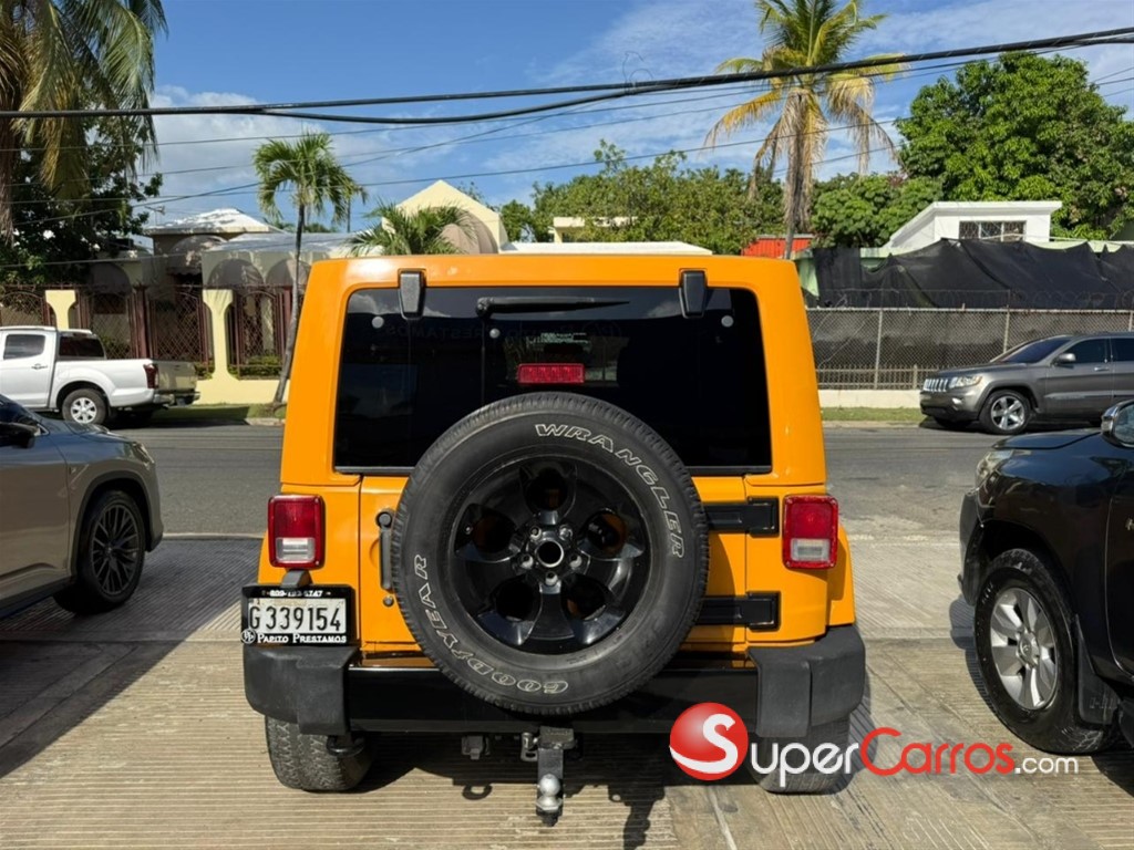 2012 Jeep Wrangler Unlimited Sahara — foto 5 / 10