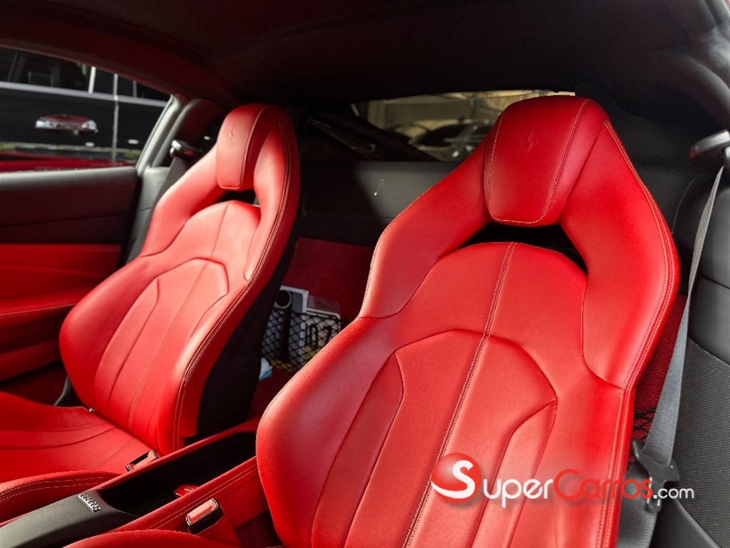 2022 Ferrari F8 Tributo — foto 10 / 11