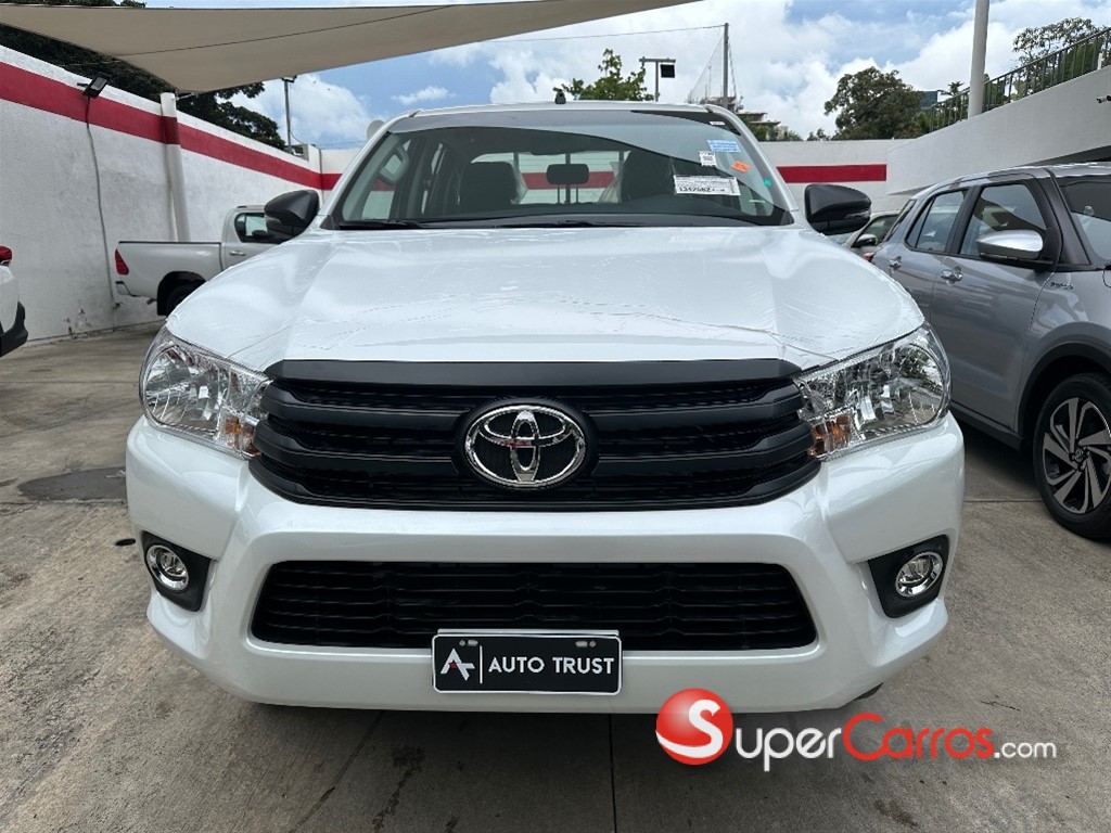 2026 Toyota Hilux — foto 2 / 9