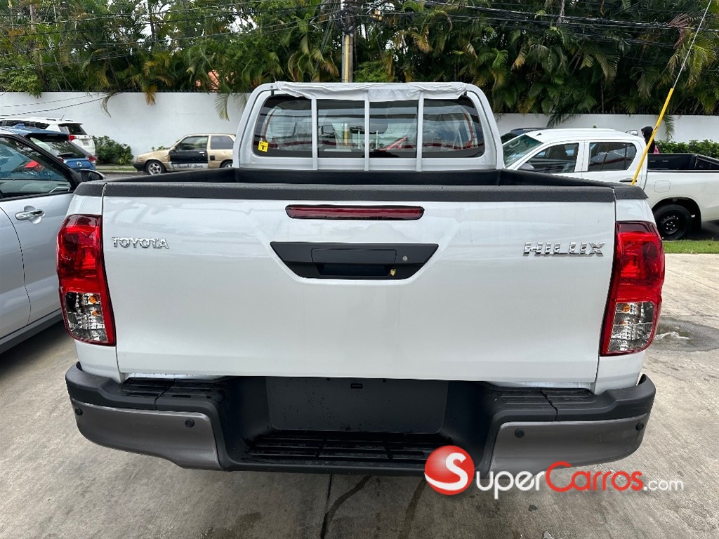 2026 Toyota Hilux — foto 5 / 9