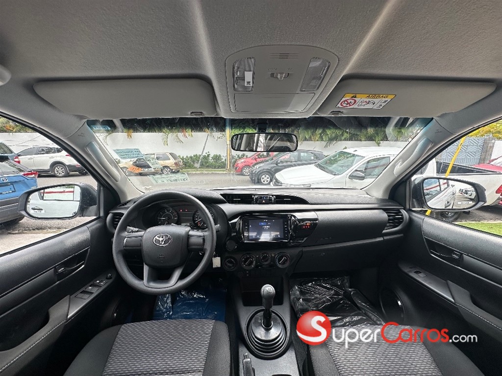 2026 Toyota Hilux — foto 8 / 9