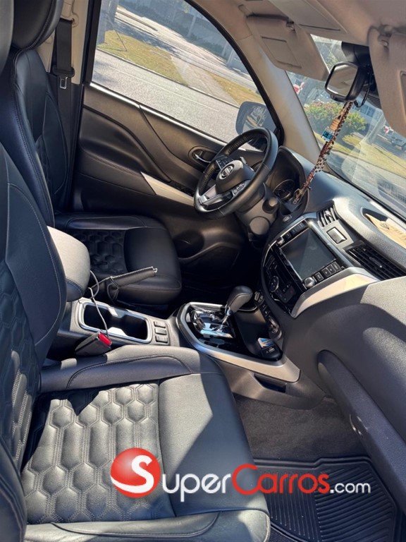 2025 Nissan Frontier LE — foto 6 / 10