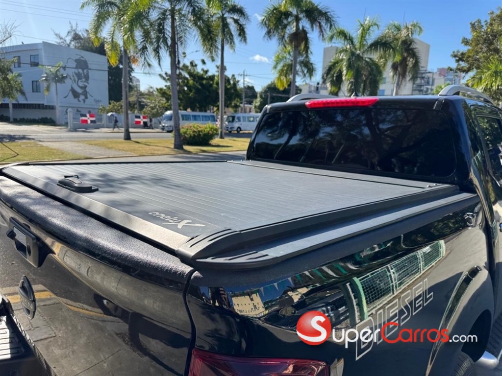 2025 Nissan Frontier LE — foto 10 / 10