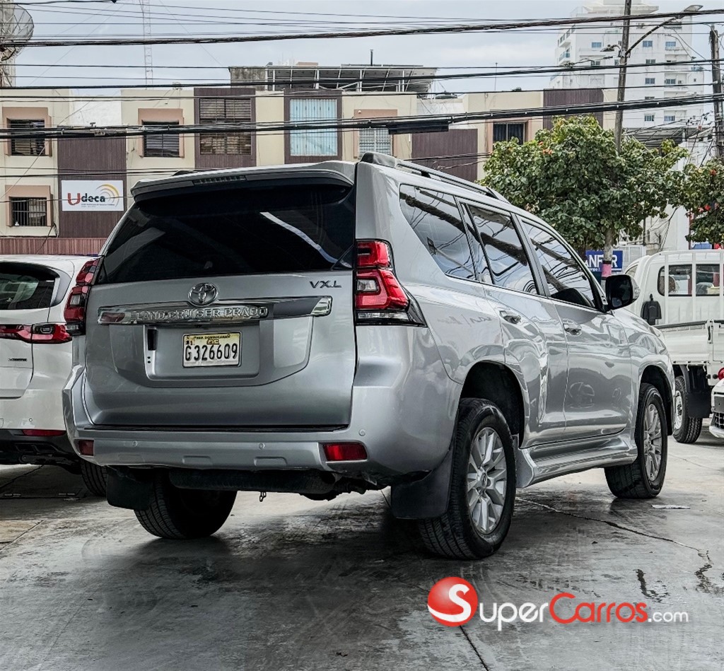 2015 Toyota Land Cruiser Prado VXL — foto 2 / 11