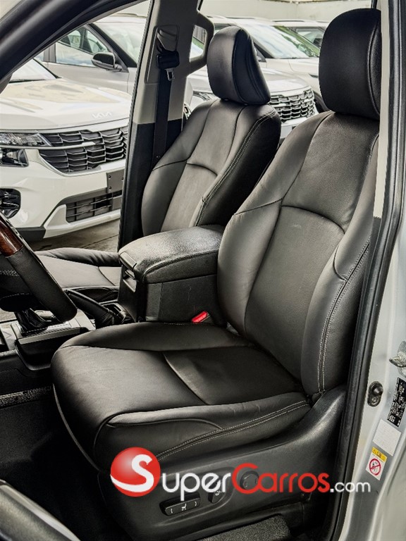 2015 Toyota Land Cruiser Prado VXL — foto 3 / 11