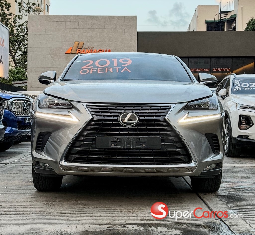 2019 Lexus NX 300 — foto 11 / 12