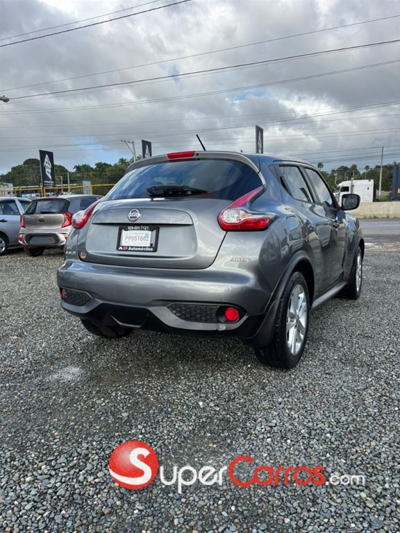 2016 Nissan Juke — foto 7 / 9