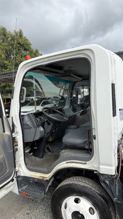 2014 Isuzu NPR — foto 4 / 8