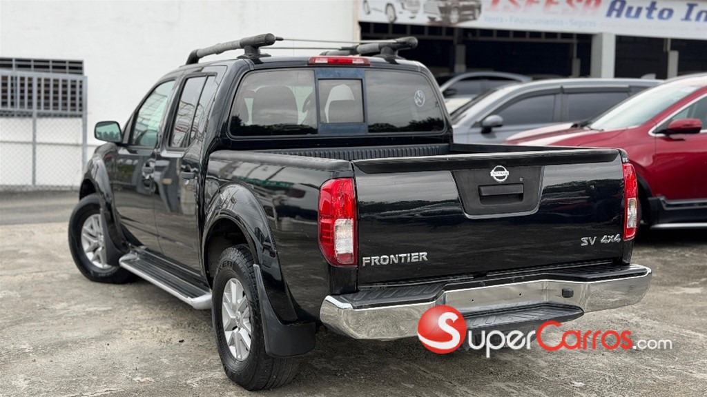2017 Nissan Frontier Pro-4X — foto 3 / 8