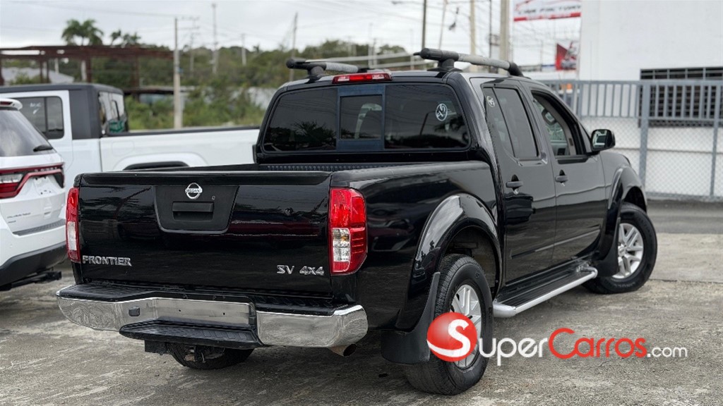 2017 Nissan Frontier Pro-4X — foto 4 / 8