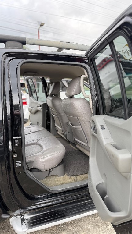 2017 Nissan Frontier Pro-4X — foto 6 / 8