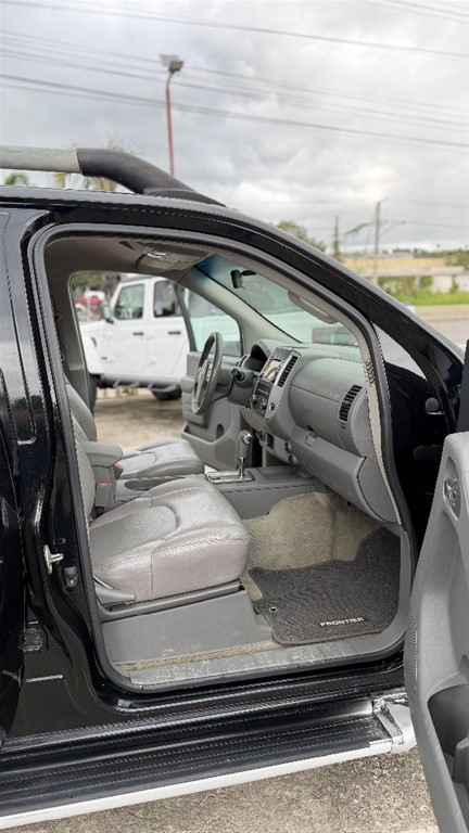 2017 Nissan Frontier Pro-4X — foto 8 / 8