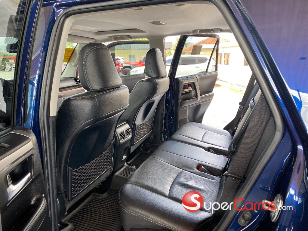 2021 Toyota 4 Runner Limited — foto 8 / 12