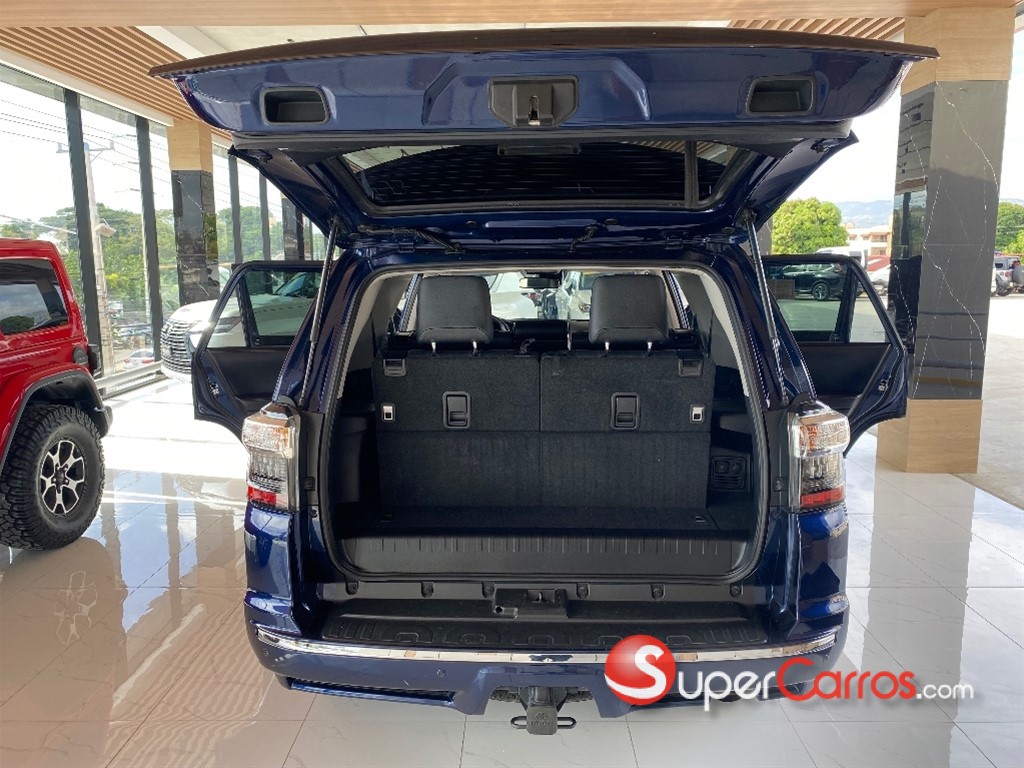 2021 Toyota 4 Runner Limited — foto 9 / 12
