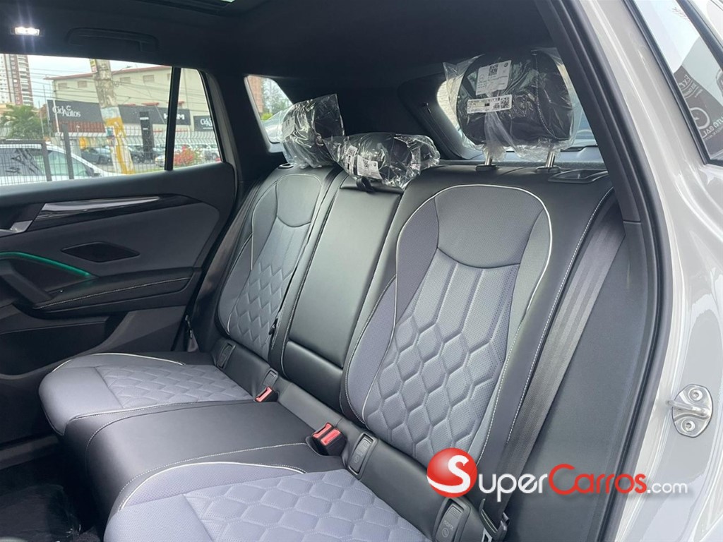 2026 Volkswagen Tiguan R Design — foto 7 / 12
