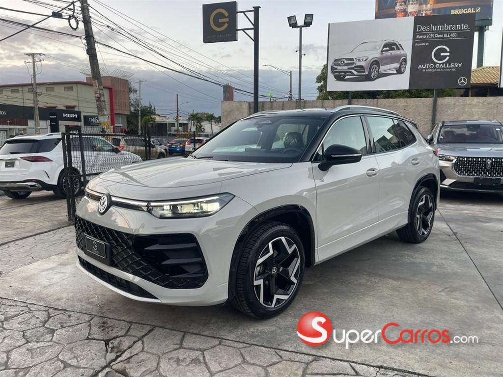 2026 Volkswagen Tiguan R Design — foto 8 / 12