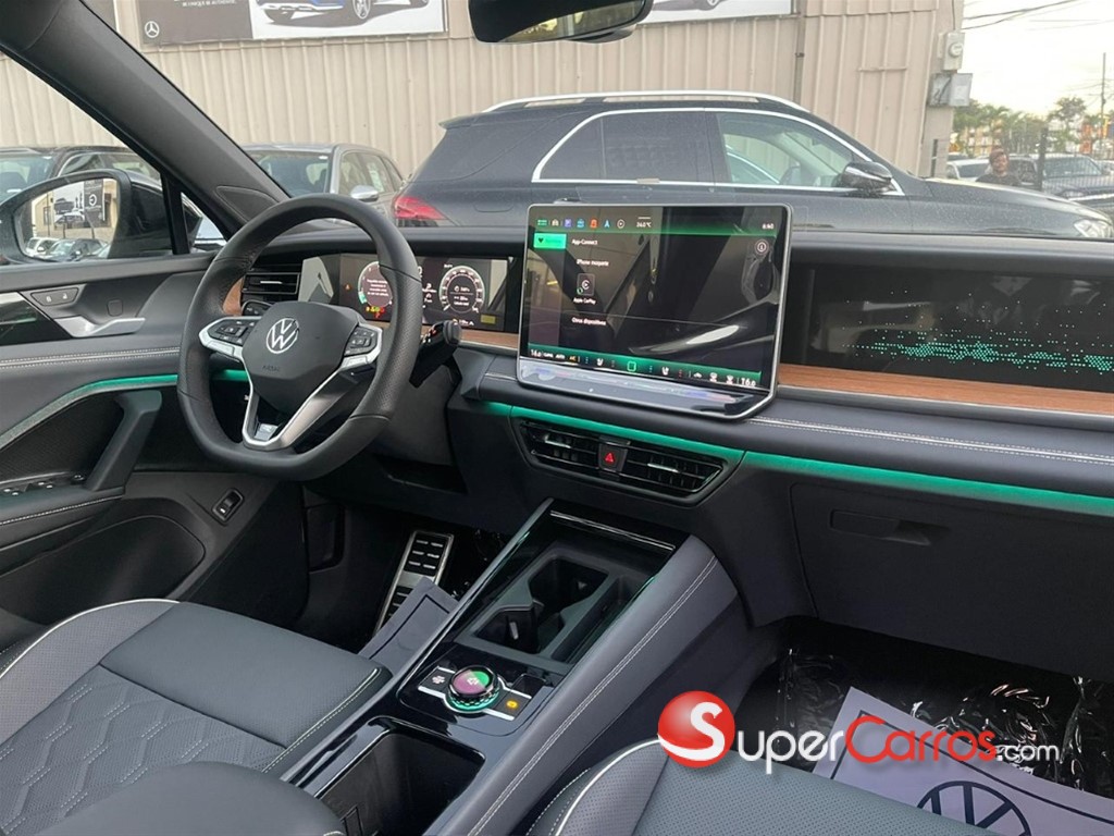 2026 Volkswagen Tiguan R Design — foto 12 / 12