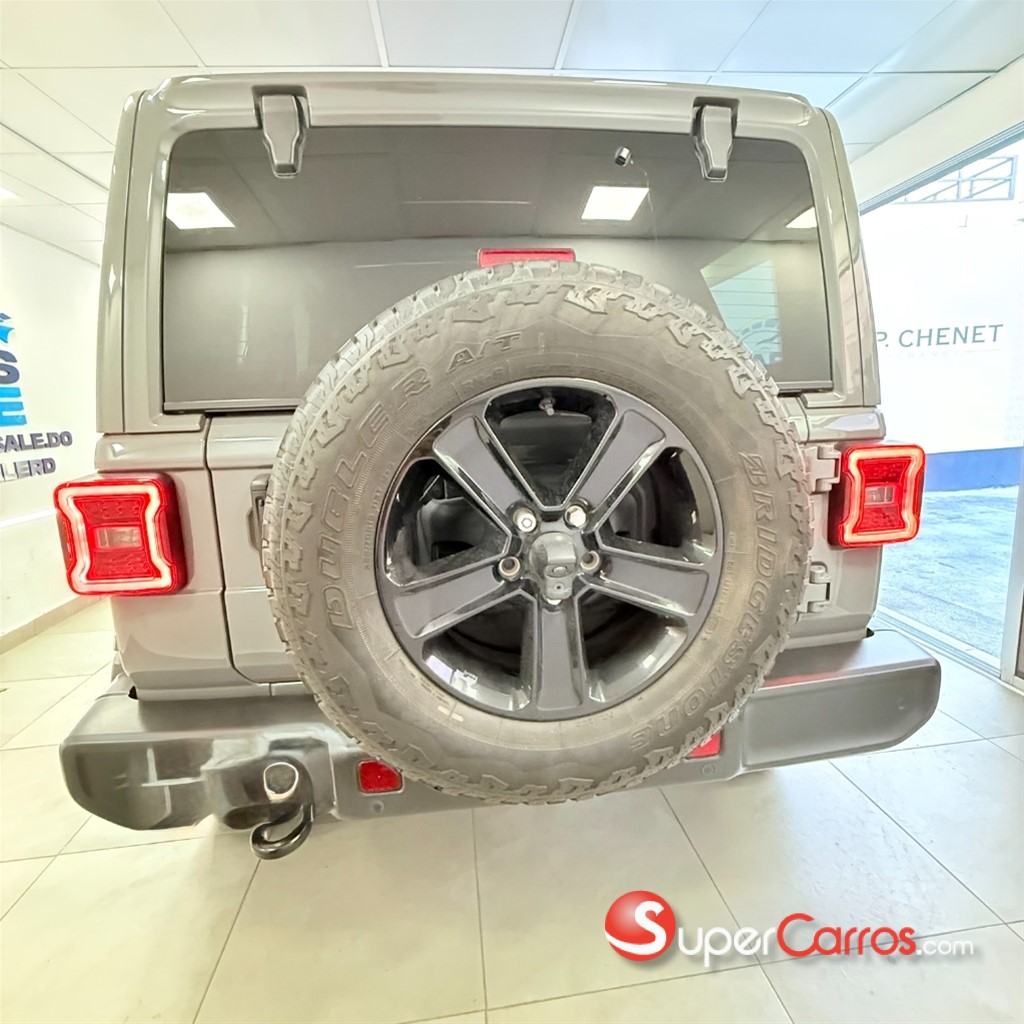 2021 Jeep Wrangler Sahara Unlimited — foto 6 / 10
