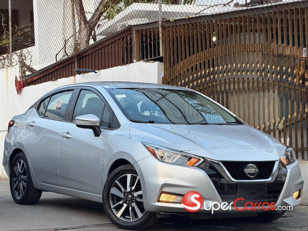 2021 Nissan Versa SV — foto 3 / 9