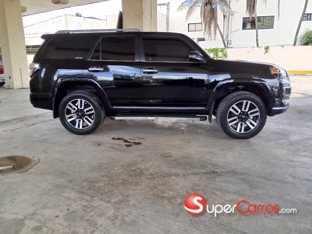 2014 Toyota 4 Runner Limited — foto 7 / 12