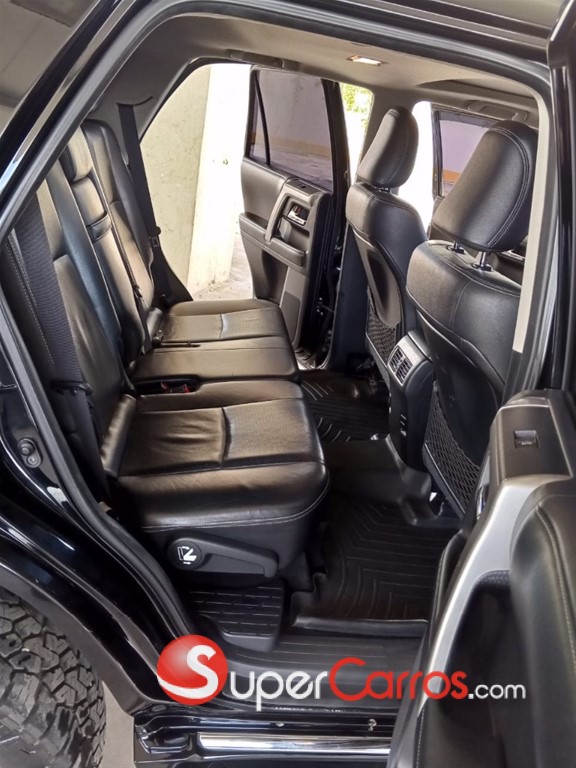 2014 Toyota 4 Runner Limited — foto 11 / 12