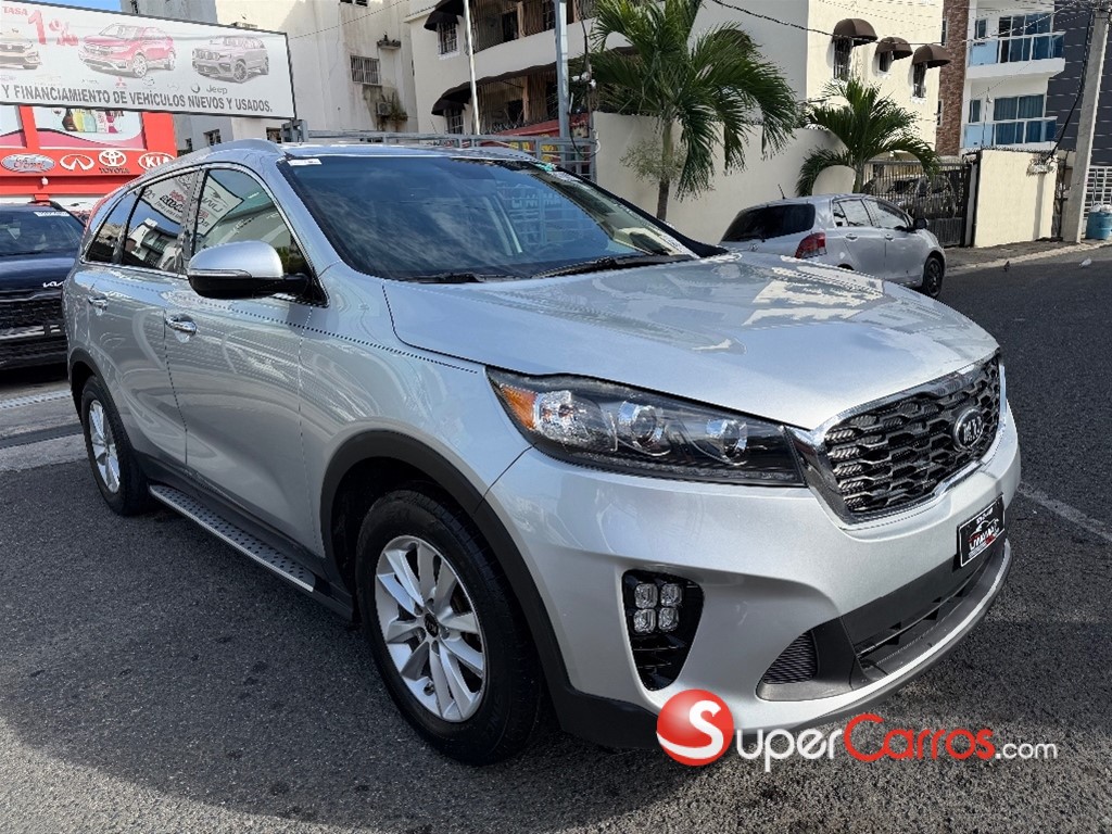 2020 Kia Sorento LX — foto 3 / 12