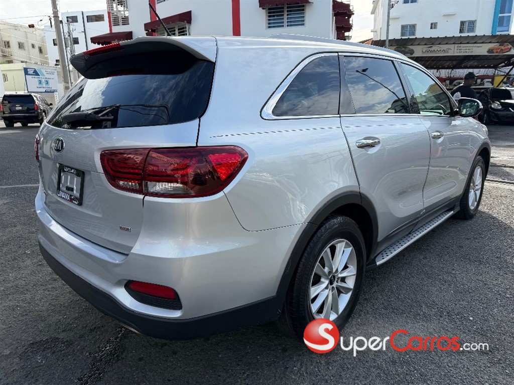 2020 Kia Sorento LX — foto 4 / 12