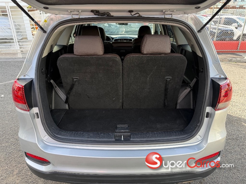 2020 Kia Sorento LX — foto 11 / 12