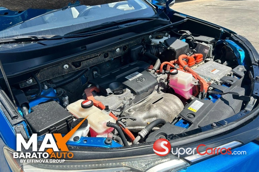 2016 Toyota RAV4 XLE Hybrid — foto 10 / 12