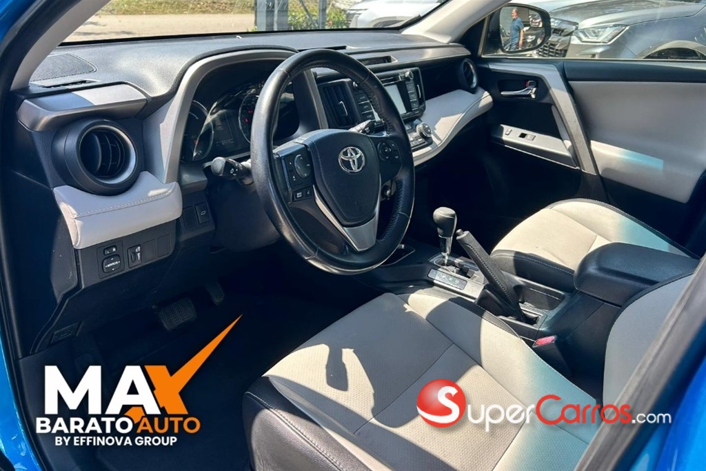 2016 Toyota RAV4 XLE Hybrid — foto 12 / 12