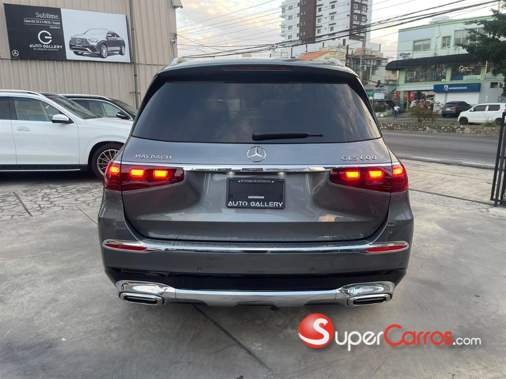2026 Mercedes-Benz Clase GLS 600 Maybach — foto 9 / 12