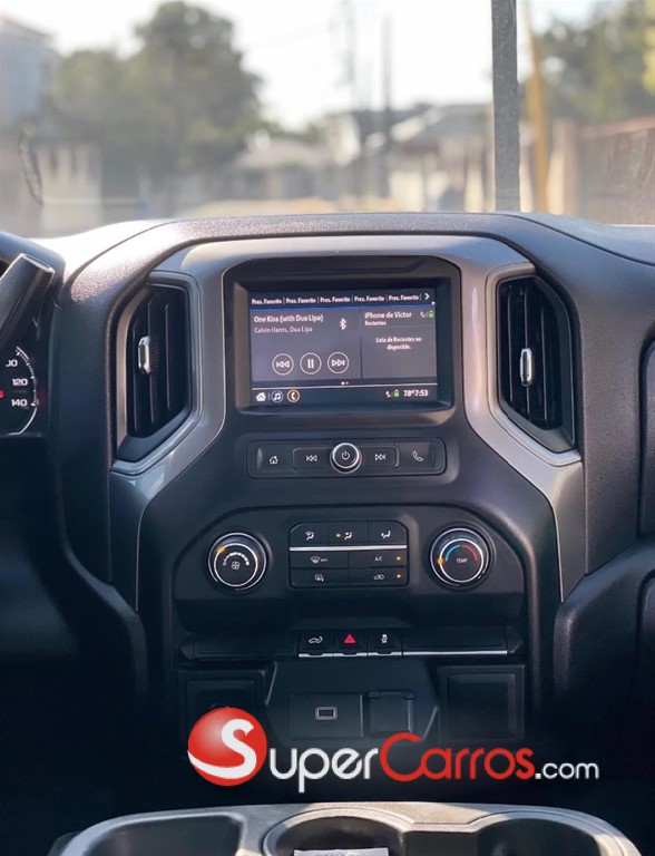 2020 Chevrolet Silverado Z 71 — foto 7 / 11