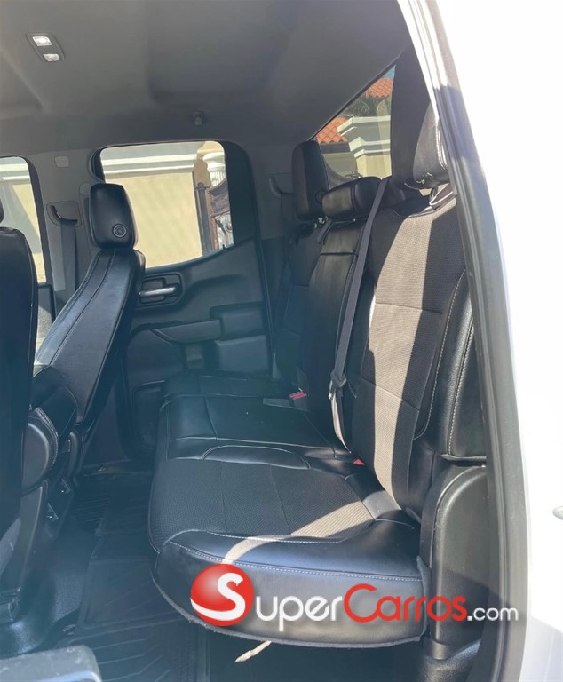 2020 Chevrolet Silverado Z 71 — foto 9 / 11