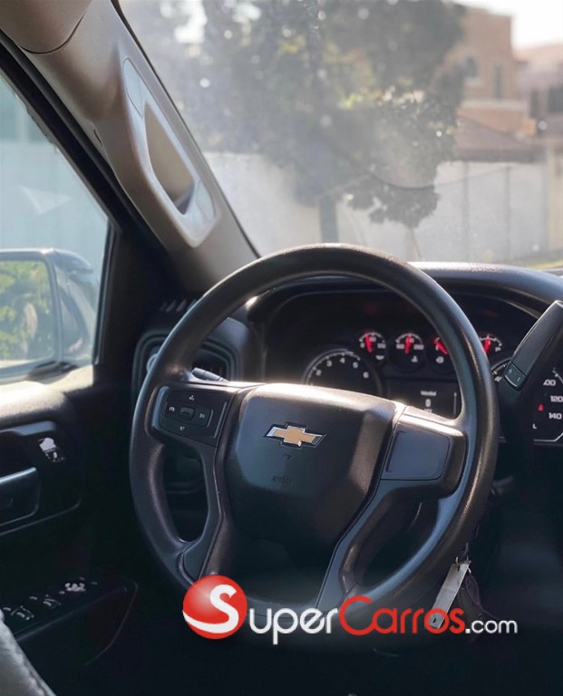 2020 Chevrolet Silverado Z 71 — foto 10 / 11