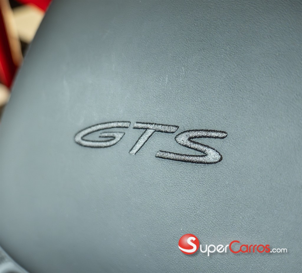 2023 Porsche 911 Carrera GTS — foto 8 / 12