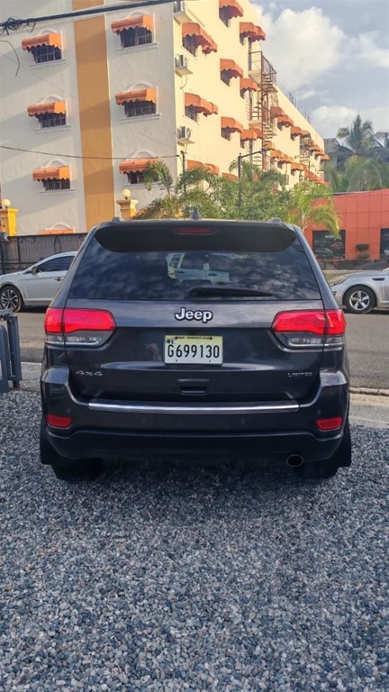 2018 Jeep Grand Cherokee Limited 4x4 — foto 9 / 12