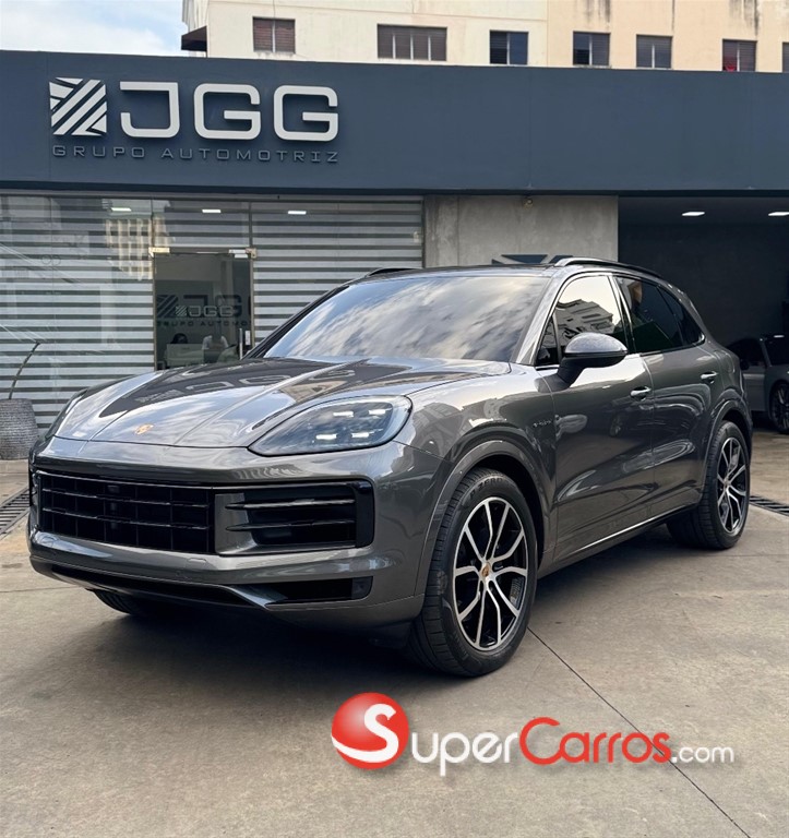 2025 Porsche Cayenne E-Hybrid — foto 2 / 8