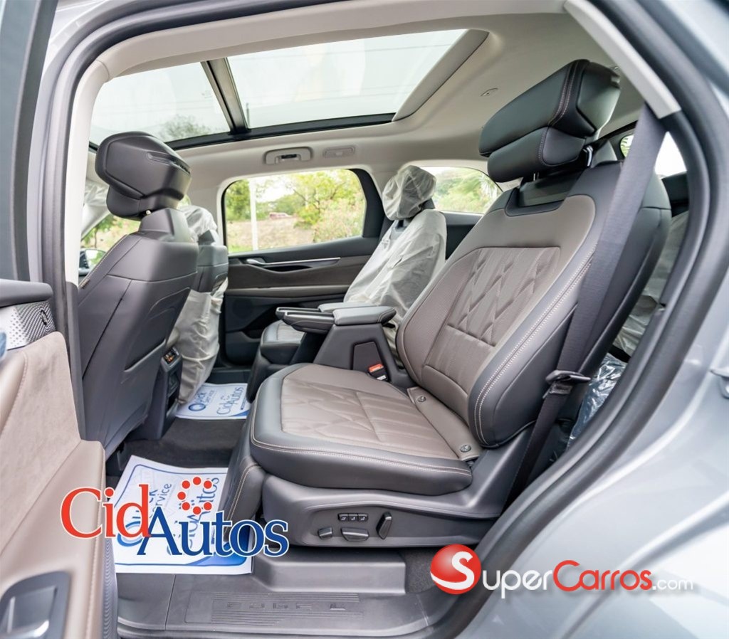 2026 Ford EDGE Titanium — foto 10 / 12