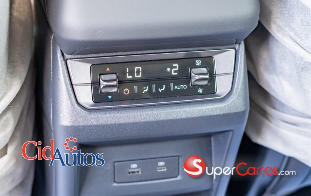 2026 Ford EDGE — foto 7 / 12