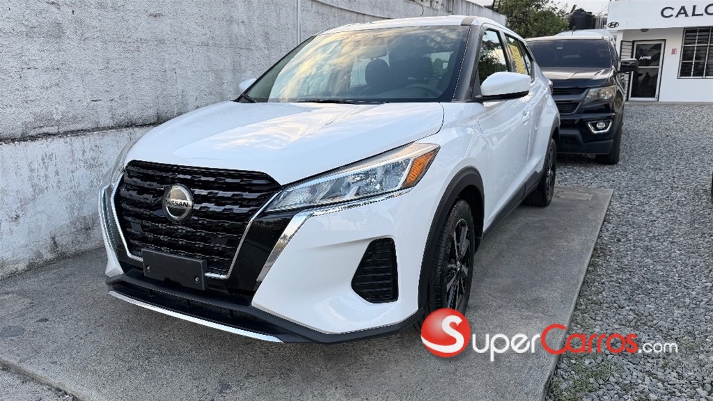 2021 Nissan Kicks — foto 2 / 11