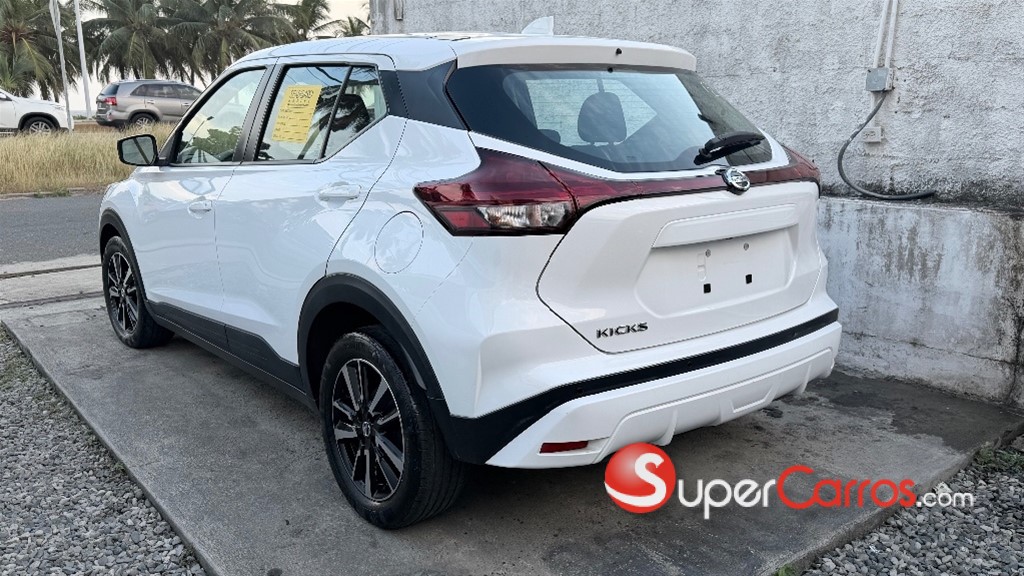 2021 Nissan Kicks — foto 5 / 11