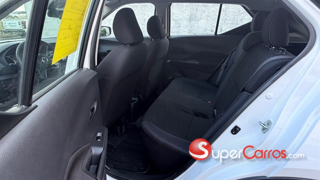 2021 Nissan Kicks — foto 9 / 11
