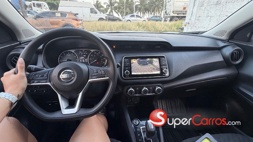 2021 Nissan Kicks — foto 10 / 11